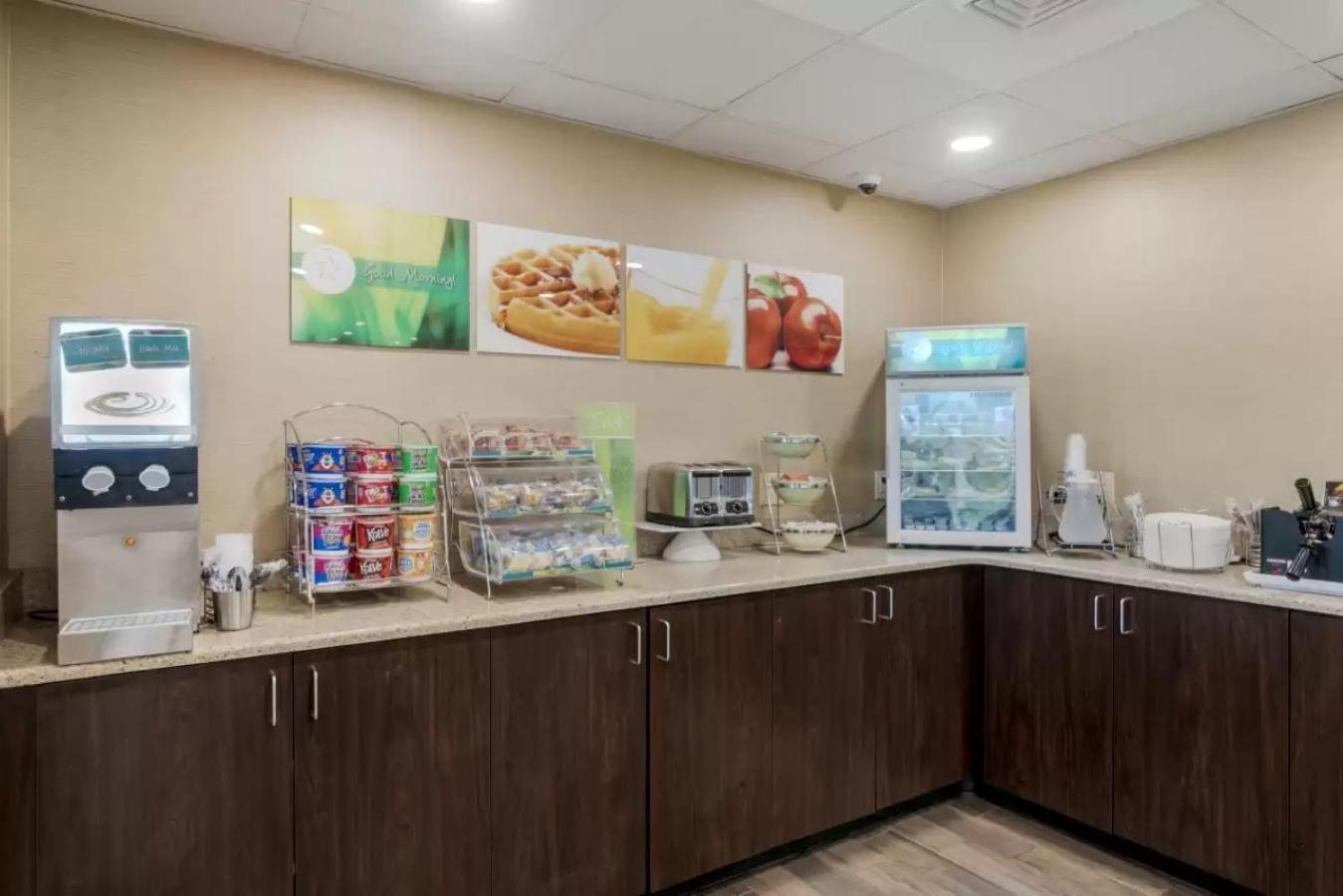 Quality Inn & Suites Oceanblock Ocean City Esterno foto