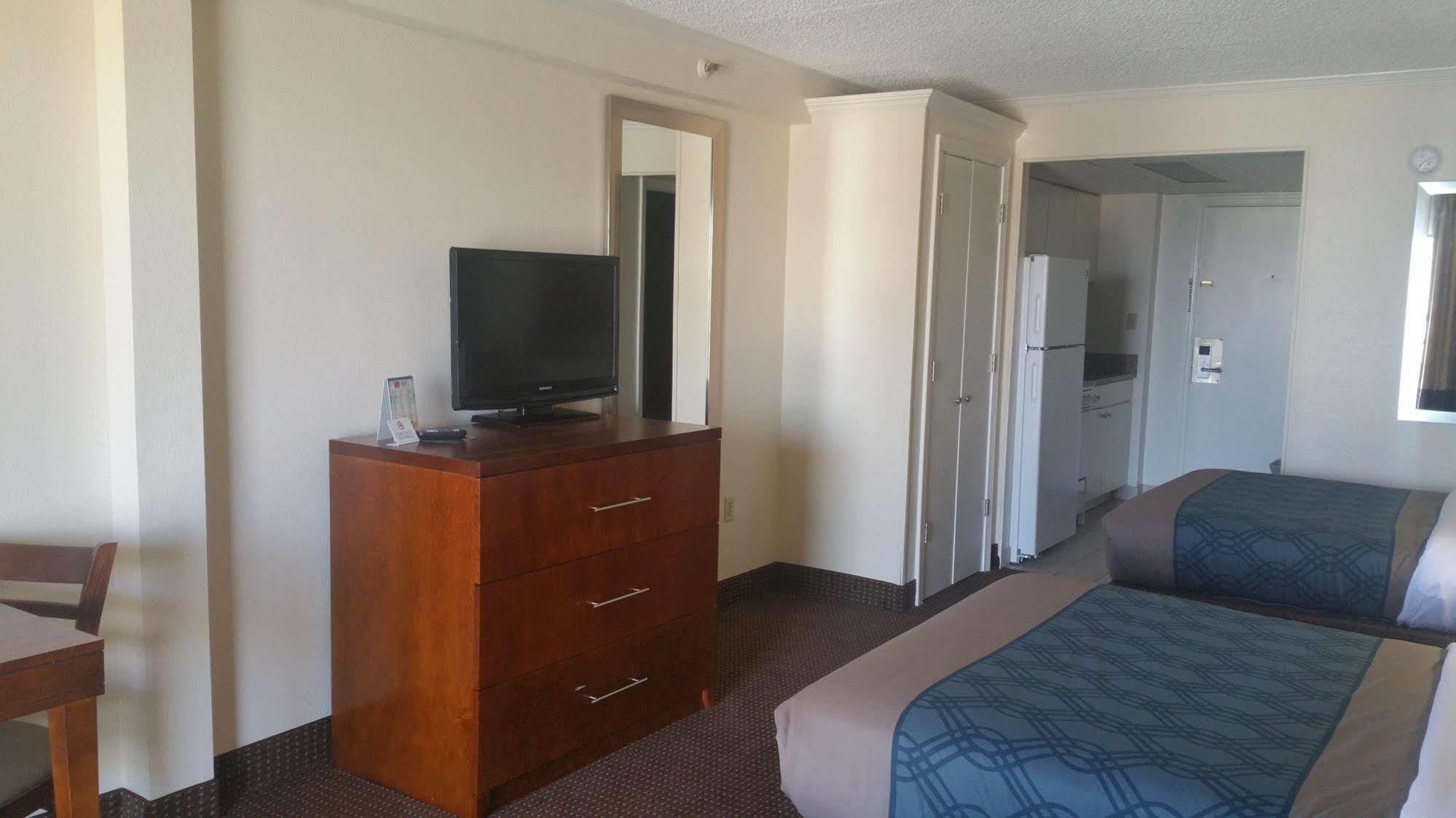 Quality Inn & Suites Oceanblock Ocean City Esterno foto