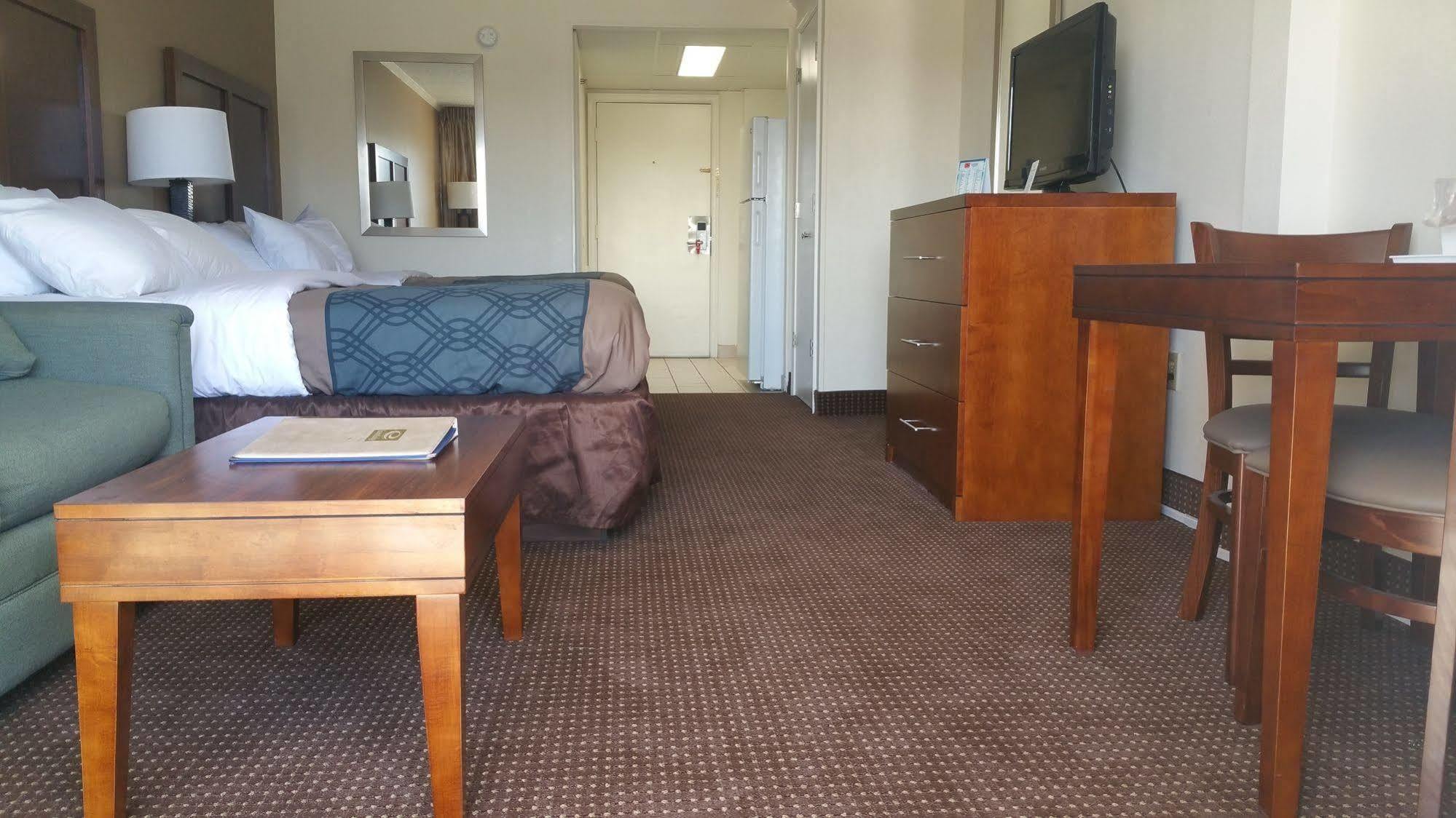 Quality Inn & Suites Oceanblock Ocean City Esterno foto