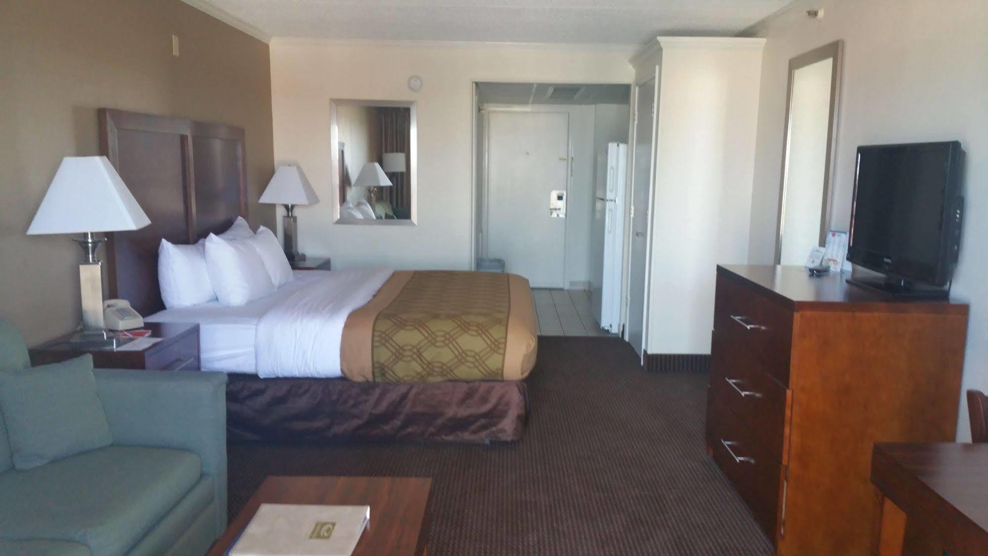 Quality Inn & Suites Oceanblock Ocean City Esterno foto
